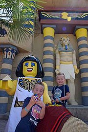 Größte LEGO Pyramide der Welt entsteht vom 19.-26.08.2019 im LEGOLAND Deutschland Resort  (©foto. Legoland)